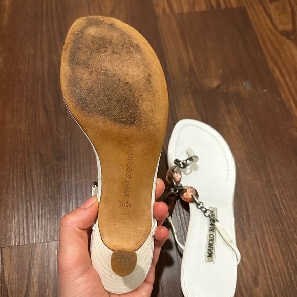 Manolo Blahnik White Thong Metal/Jeweled Heels Size 36.5 - Picture 7 of 12